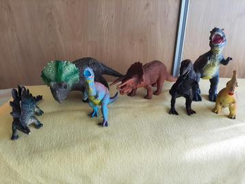Verzameling dinosauriërs  beschikbaar voor biedingen