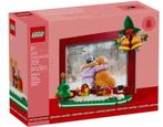 LEGO Christmas Picture Frame 40702 *NEW*, Kinderen en Baby's, Speelgoed | Duplo en Lego, Ophalen of Verzenden, Nieuw, Complete set