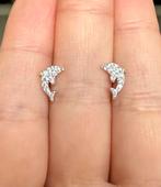 Mooie zilveren dolfijnen oorstekers met sprankelende cz, Verzenden, Nieuw, Zilver