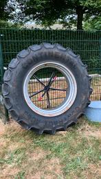 Net set dubbele wielen  34 inch, Zakelijke goederen, Agrarisch | Onderdelen | Banden, Velgen en Assen, Ophalen