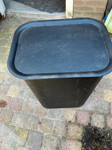 Wasmand 60h x 30d x 40b beschikbaar voor biedingen