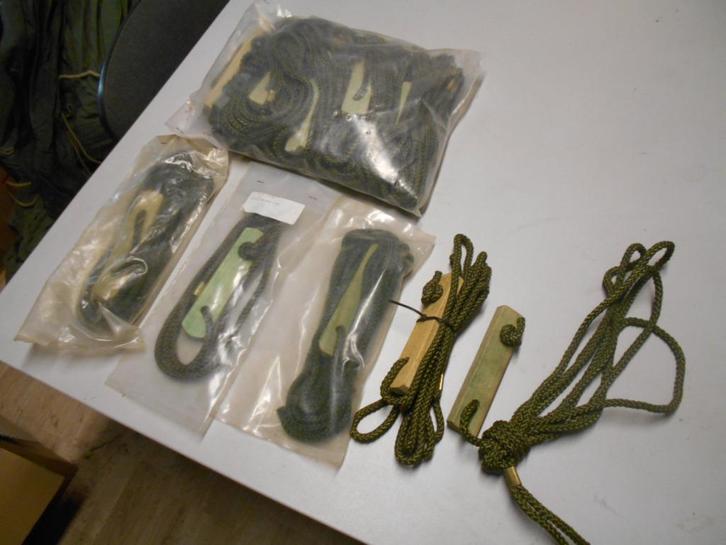 Scheerlijn Tent Nederlands leger Tentlijn met spanner, Verzamelen, Militaria | Algemeen, Landmacht, Kleding of Schoenen, Nederland