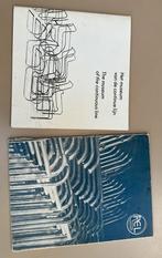 2 catalogussen over buisstoelen, Verzenden, Gelezen, Catalogus