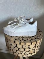 Puma damessneakers wit ZGAN maat 40, Puma, Wit, Ophalen of Verzenden, Sneakers of Gympen