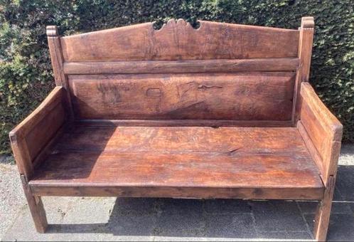 Mooie antieke Spaanse bank uit 1700’s, Notenhout, Antiek en Kunst, Antiek | Meubels | Stoelen en Banken, Ophalen