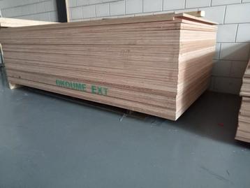 Okoume watervaste hardhouten platen Superieur  beschikbaar voor biedingen