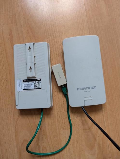 Fortiap 112B accesspoint, Computers en Software, WiFi-versterkers, Zo goed als nieuw, Ophalen of Verzenden