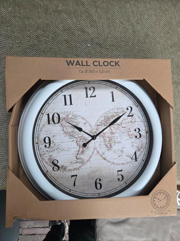 Nieuwe Wandklok Wereldkaart Design, Huis en Inrichting, Woonaccessoires | Klokken, Nieuw, Wandklok, Analoog, Ophalen of Verzenden