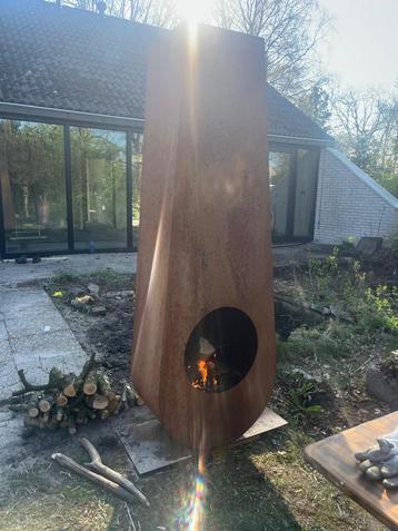 Corten stalen terrashaard beschikbaar voor biedingen