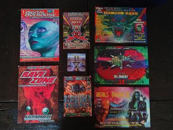 Set van 8 hardcore flyers uit de 90's beschikbaar voor biedingen