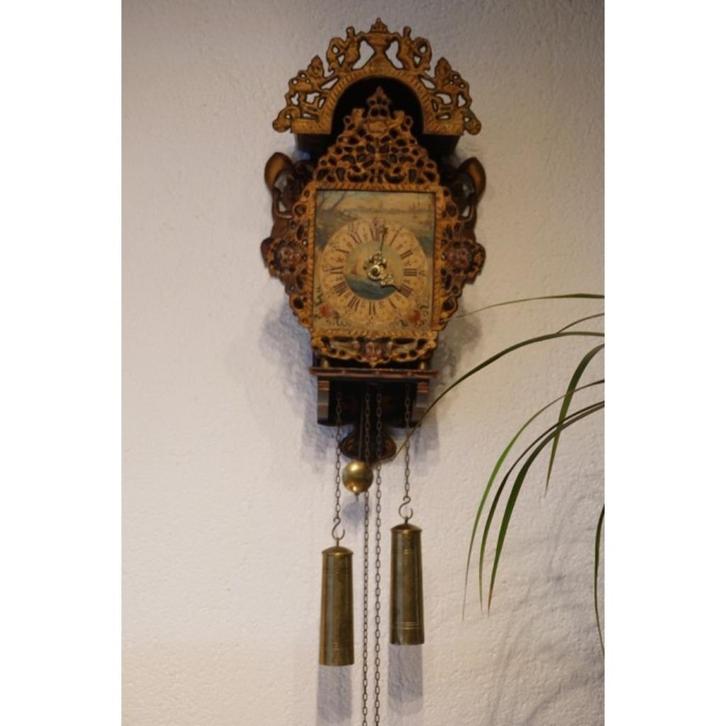 # Friese stoelklok, stoeltjesklok John Warmink Almelo, Antiek en Kunst, Antiek | Klokken, Ophalen