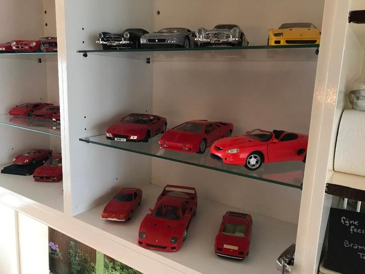 Partijtje Ferraries, Hobby en Vrije tijd, Modelauto's | 1:18, Zo goed als nieuw, Auto, Overige merken, Ophalen of Verzenden