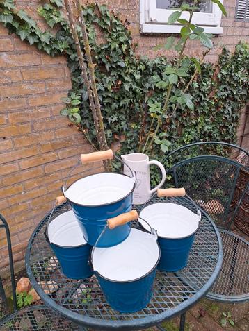 4 'oude' emaille miniset emmertjes beschikbaar voor biedingen