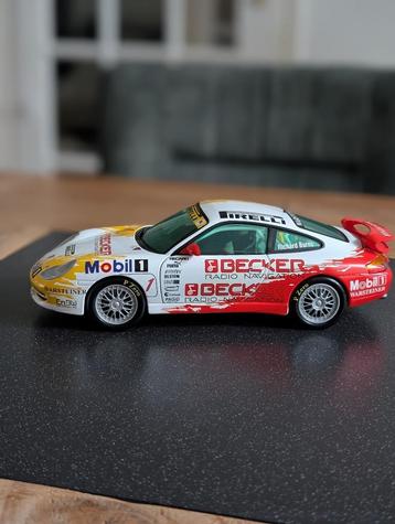 Porsche model auto beschikbaar voor biedingen