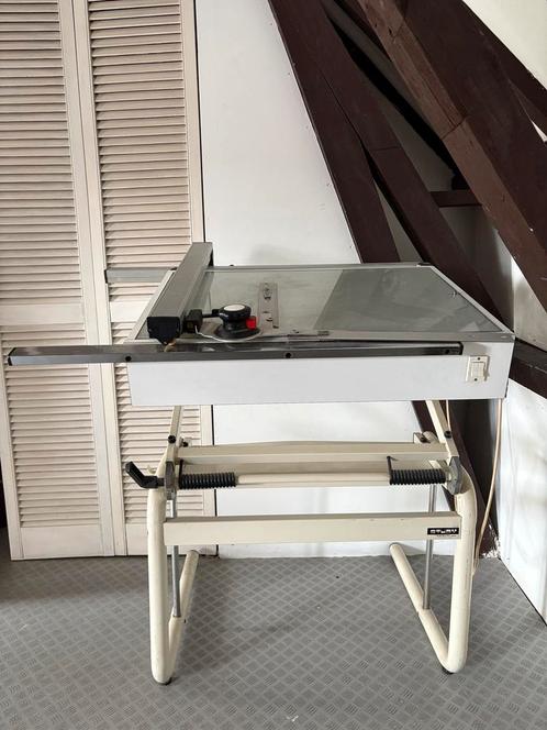 Neolt Study Tekentafel met lichtbak, Doe-het-zelf en Verbouw, Tekentafels, Gebruikt, Ophalen