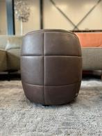 Nieuw Design on Stock Barrell Kruk Cabo leer Marron Poef, Design on stock, Rond, Nieuw, Leer