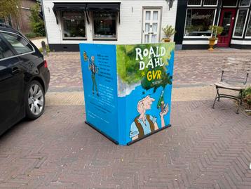 Buurtversiering Grote boeken Roald Dahl dorpsfeest beschikbaar voor biedingen