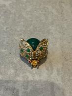 Vintage Scarabee Broche Goudkleurig met Groene Steen Sieraad, Gebruikt, Minder dan 4 cm, Ophalen of Verzenden, Met edelsteen