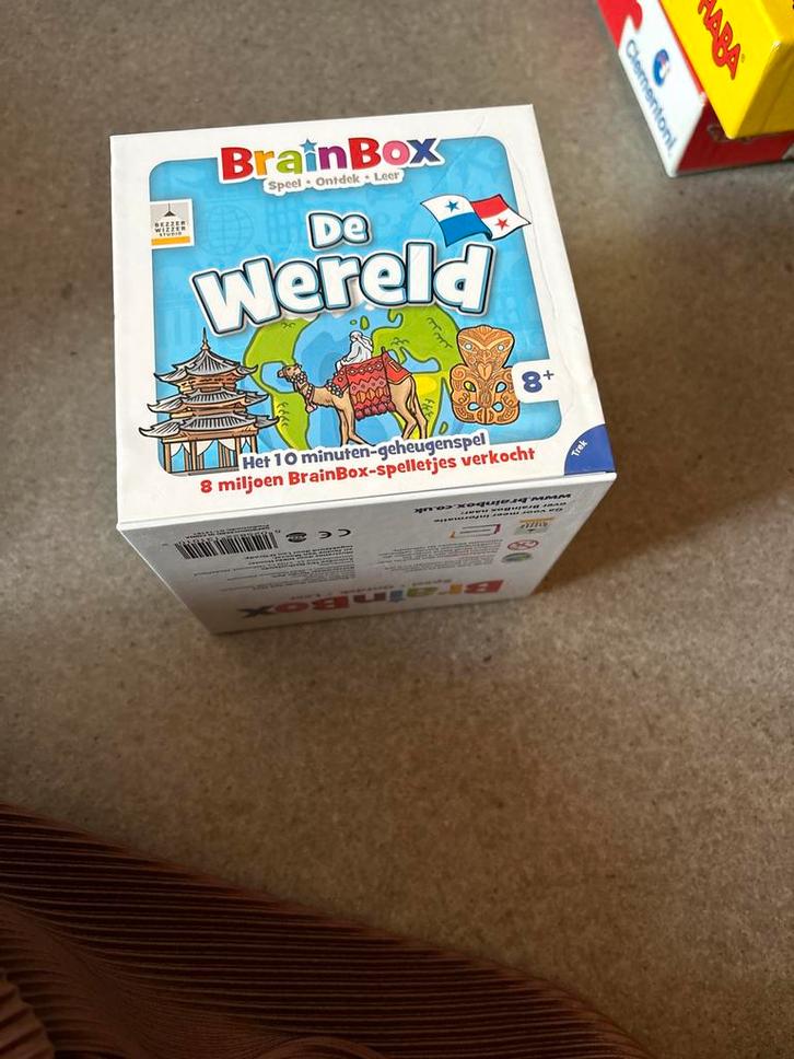 Brainbox De Wereld Bordspel, Hobby en Vrije tijd, Gezelschapsspellen | Bordspellen, Zo goed als nieuw, Een of twee spelers, Reisspel
