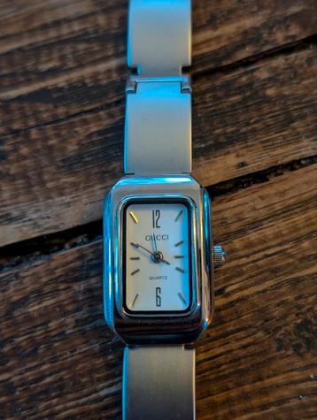 Gucci dames horloge - zo goed als nieuw! beschikbaar voor biedingen