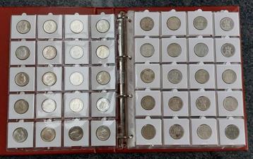 Partij van 153 zilveren guldens 1922 / 1943 Wilhelmina beschikbaar voor biedingen