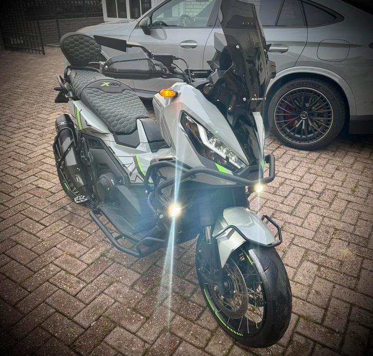 Honda X-ADV 750 Nardo/Venom Green Full Options - Uniek!, Fietsen en Brommers, Snorfietsen en Snorscooters, Zo goed als nieuw, Overige merken