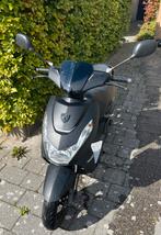 Peugeot kisbee 2023, Fietsen en Brommers, Scooters | Peugeot, Ophalen, Overige modellen, Maximaal 45 km/u, Zo goed als nieuw