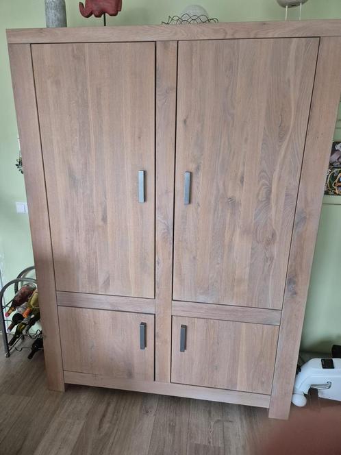 Eiken Broodkast Tjade ( grey) molenaar meubels, Huis en Inrichting, Kasten | Buffetkasten, Zo goed als nieuw, 200 cm of meer, 25 tot 50 cm