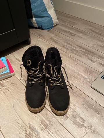 Landrover Schoenen Maat 40 beschikbaar voor biedingen
