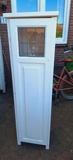 Gratis kastje met glas in lood raampjes, Huis en Inrichting, Kasten | Overige, Ophalen, Gebruikt