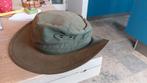 Bush hat , olijfgroen gewaxt katoen  Maat 57 cm., Kleding | Heren, Hoeden en Petten, Ophalen of Verzenden, Gedragen, 57 cm (M, 7⅛ inch) of minder