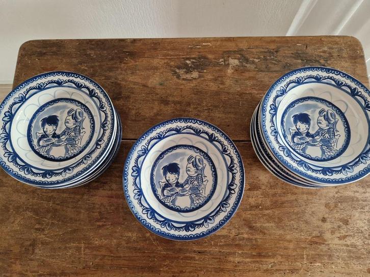 16 Soepborden - Delfs Blond Amsterdam servies, Huis en Inrichting, Keuken | Servies, Zo goed als nieuw, Bord(en), Blond Amsterdam
