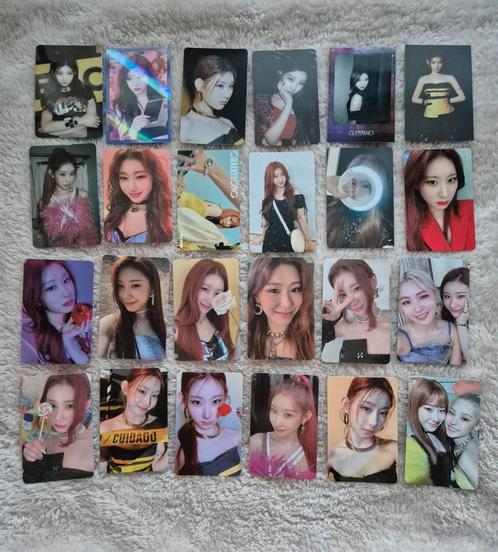 Kpop Itzy chaeryeong photocards (pre-order), Verzamelen, Muziek, Artiesten en Beroemdheden, Zo goed als nieuw, Foto of Kaart, Ophalen of Verzenden