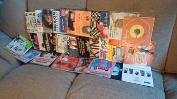 Stuk of 70 singles van alles wat zie foto's in 1 koop  beschikbaar voor biedingen