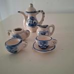 Serviesje. Koffiepot 6 cm, Ophalen of Verzenden