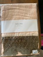 Nieuwe Tafelloper Perzik met Groene Franjes, Huis en Inrichting, Tafelkleden, Ophalen of Verzenden, Nieuw, Rechthoek, Binnen