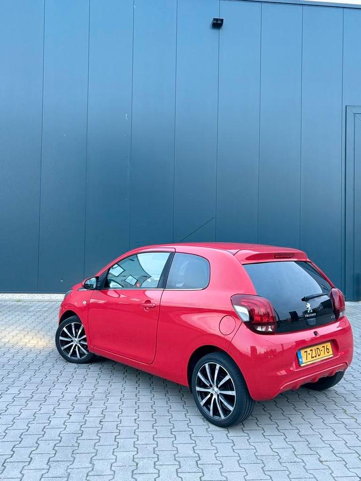 Peugeot 108 1.0 12V E-vti 68PK 3DR 2015 Rood, Auto's, Peugeot, Bedrijf, ABS, Airbags, Airconditioning, Alarm, Bluetooth, Elektrische buitenspiegels