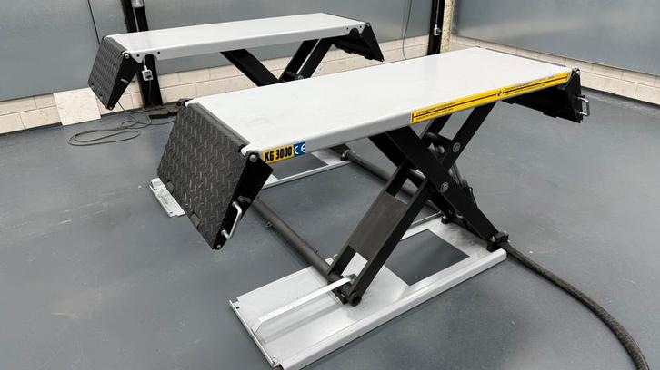 Werther 263/B HS Schaarliftbrug - 2023 - Zo Goed Als Nieuw!, Zakelijke goederen, Machines en Bouw | Industrie en Techniek, Ophalen