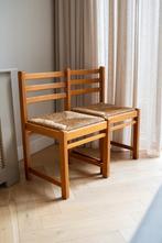 Vintage houten eetkamerstoelen met biezen zitting, Huis en Inrichting, Stoelen, Ophalen, Gebruikt, Twee, Bruin