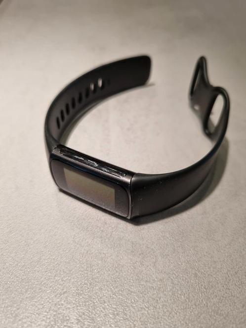Fitbit Charge 6, Sport en Fitness, Hartslagmeters, Zo goed als nieuw, Overige merken, Waterdicht, Met loopsnelheid, Ophalen of Verzenden