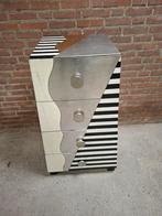 Zeer aparte Lam Lee ladenkast., Ophalen, Gebruikt, 100 tot 150 cm, 50 tot 100 cm