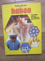 Bezig zijn met haken. 77 prachtige nostalgische patronen, Ophalen of Verzenden, Zo goed als nieuw, Haken, Patroon of Boek
