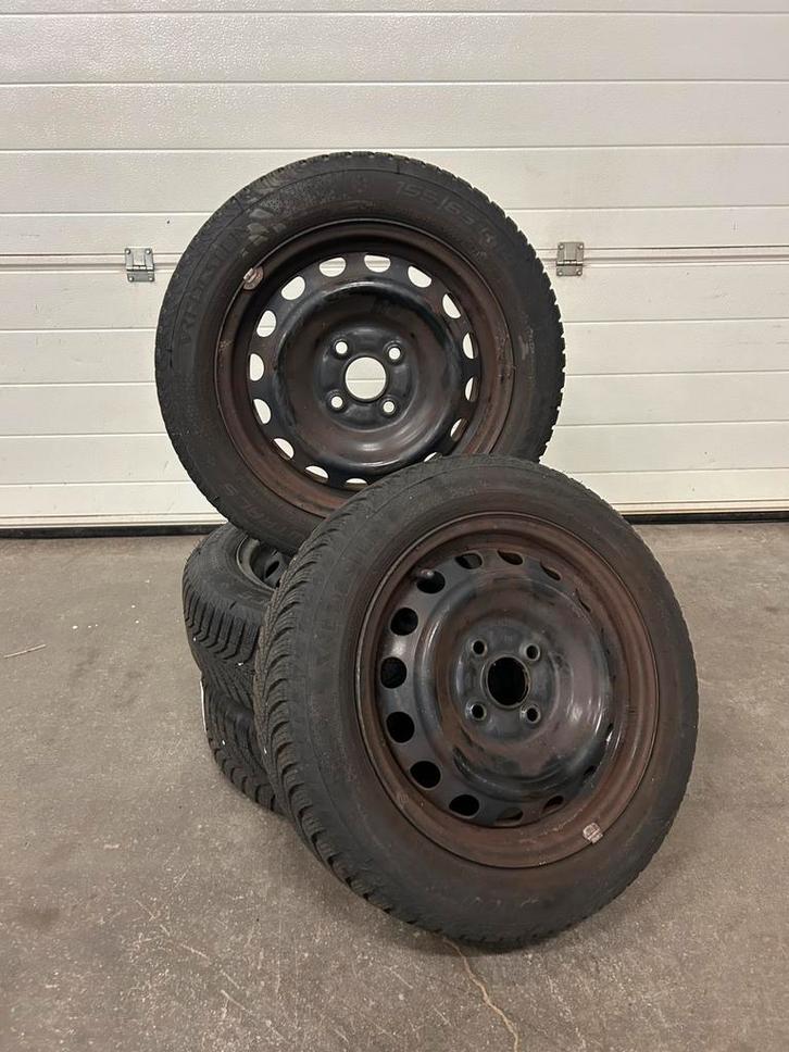 14inch winterset Peugot 107/citroen C1/toyota Aygo, Auto diversen, Wieldoppen, Gebruikt, Ophalen