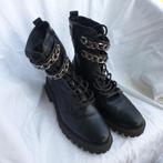 Stoere zwarte laarzen met kettingen. mt 41, ., Zwart, Lage of Enkellaarzen, Ophalen of Verzenden