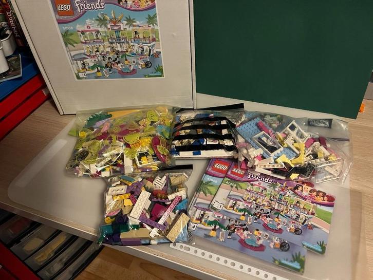 lego friends 41058 haertlake winkelcentrum, Kinderen en Baby's, Speelgoed | Duplo en Lego, Zo goed als nieuw, Lego, Complete set