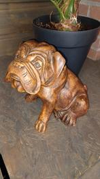Bulldog houtsnijwerk 22 cm hoog, Verzamelen, Beelden en Beeldjes, Ophalen of Verzenden, Zo goed als nieuw