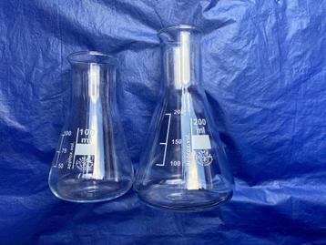 Erlenmeyerset 100ml-200ml(laboratorium)(nieuw) beschikbaar voor biedingen