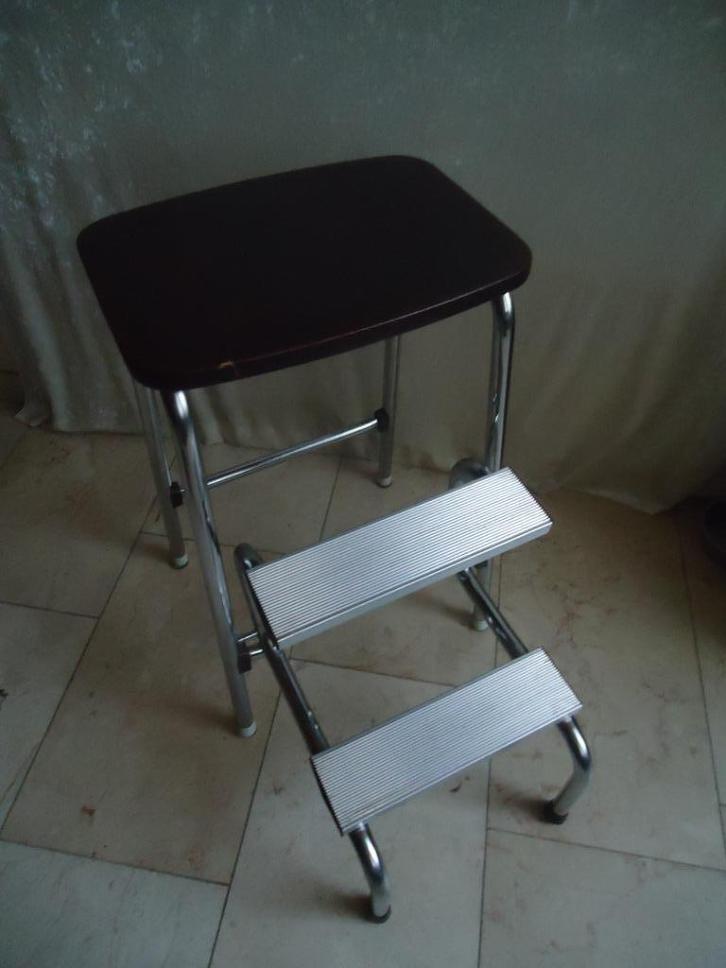 Vintage Brabantia opvouwbare keukentrap., Doe-het-zelf en Verbouw, Ladders en Trappen, Gebruikt, Trap, Minder dan 2 meter, Opvouwbaar of Inschuifbaar