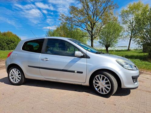 Renault Clio 1.2 TCE 3-DRS 2009 NIEUWE distributie+koppeling, Auto's, Renault, Particulier, Clio, ABS, Airbags, Airconditioning