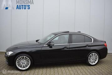 BMW 320i AUT. Luxury Saphirschwarz Xenon Leder 18" LMV Trekh beschikbaar voor biedingen